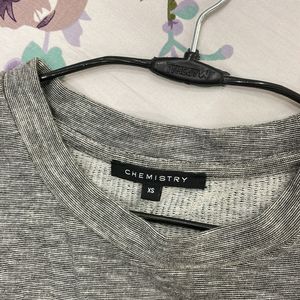 CHEMISTRY XS CROP TOP ( looser Fit)