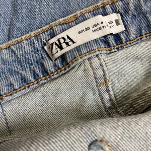 Zara Straight Jeans