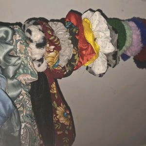 16 Different  Style Scrunchies