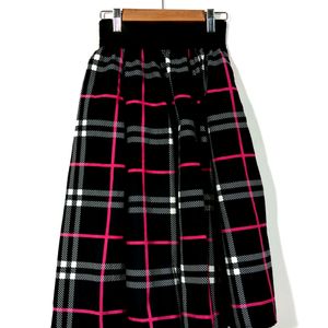 Black Checks Skirt