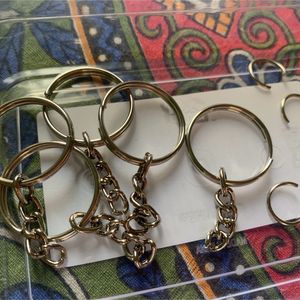 5+1 Free Keychain Ring With Connectors