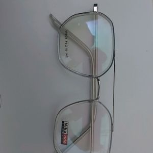 Specs / Eyeglasses Without Power