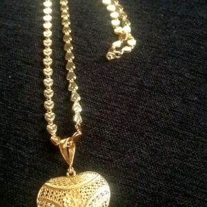 New Chain With Heart Pendent