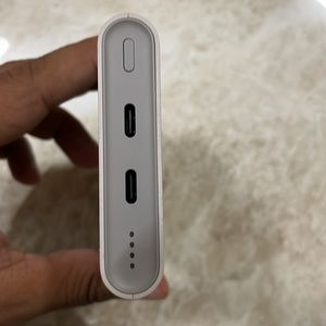 Samsung 10,000 mAh Power Bank