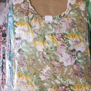 Baloon Fabric Top