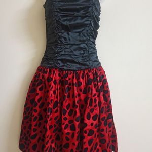 Girl Dress. Bust size 26,waist22