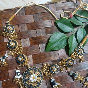 Black Necklace With Earings and tika