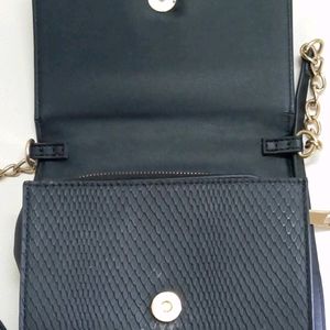 ALDO SLING BAG