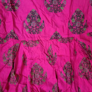 Women Rayon Rani Colour Dress ( M )