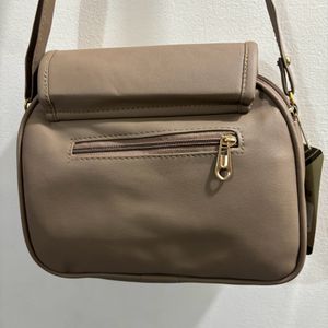 SLING BAG