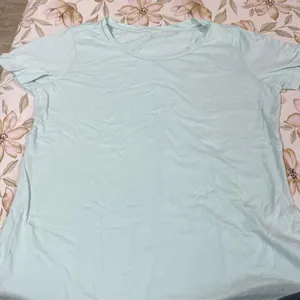 Cyan T-shirt