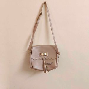 Sling Bag For Women In Good Condition