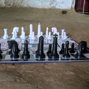 0Brand New Chess With All Things And Manual Under