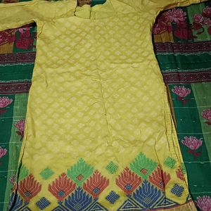 I Am Selling A Kurta