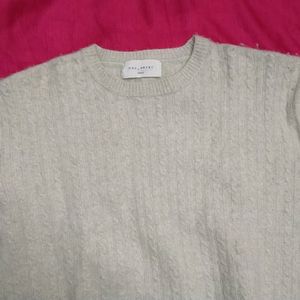 Off White Comfy Sweatshirt