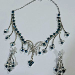 Blue & White Stone Jewelry With 4 Earring Freebies