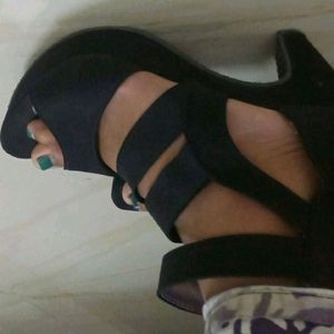 Black Heel Sandle