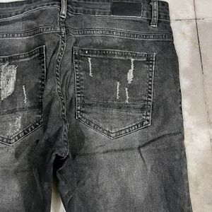 SPLASH DISTRESSED CHARCOAL JEANS SIZE 32