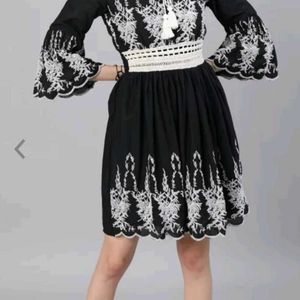 Women Black Ravishing al New kurti - Amazing Desig