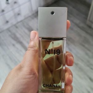 Chanel N 19