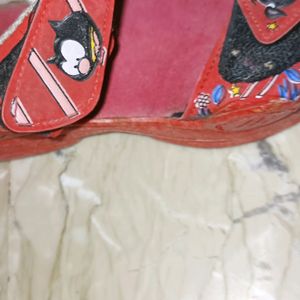 RED KIDS SANDALS