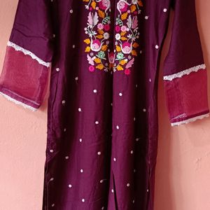 Beautiful Embroidered Kurta Set