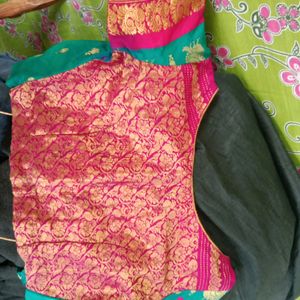 Pattu Lehenga