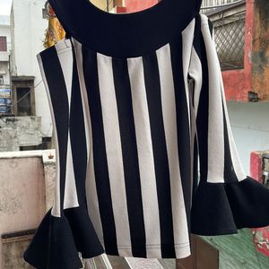 Black And White Line Shoulder Cut Top