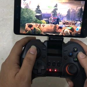 AMKETTE Wierd Gaming Controller