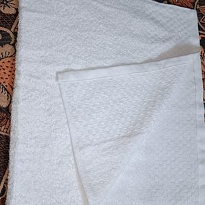 BRAND NEW HAND TOWEL WHITE / PURE COTTON