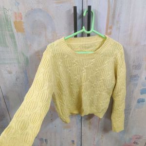 Crop Yellow 💛 Sweater