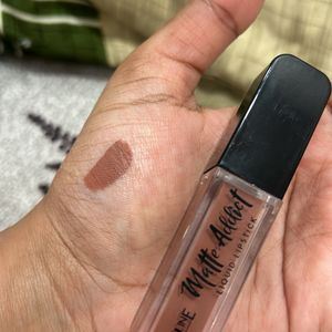 Jaquline USA Melt Addict Lipstick