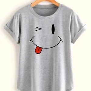 Women smiley printed t shirt