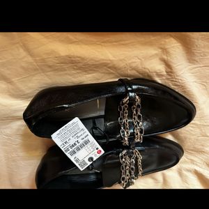 ZARA CHAIN LOAFERS