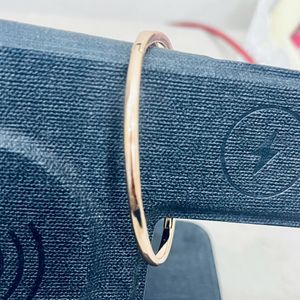 Anti Tarnish Copper 18k Gold Polish Bangle