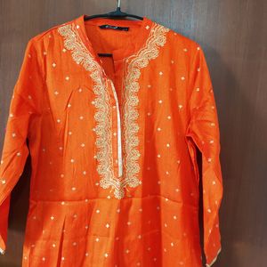 BEAUTIFUL ETHNIC KURTA ONLY L. SIZE