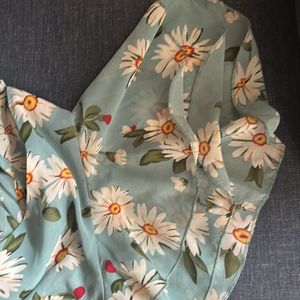 Cute Floral Print Top