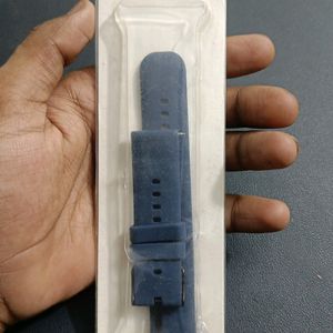 Soft Silicone 22mm Watch Strap with Secure Buckle