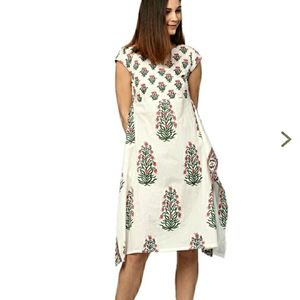 Women Jaipur Kurti Off White Floral Print Cotton