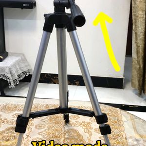 Lightweight Tripod, with Mobile Holder