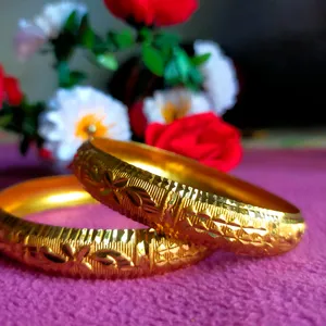 Golden Bangle Set