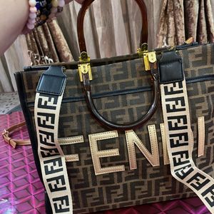 FENDI GOLD Bag Superb Condition