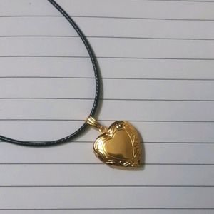Large Golden Heart Picture Opening Pendant + Chord