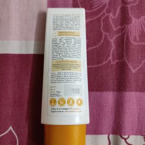 Wishcare Vit C Pure Glow Milk Sunscreen