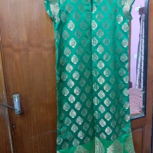 Green 💚 Kurthi