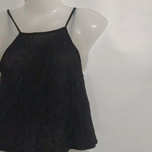 FOREVER 21 BLACK CROP TOP