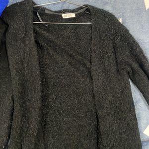 Women Cardigan In Good Condition