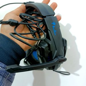 Gaming Headset With Blue Lights