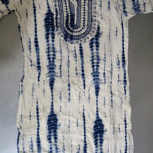 White And Blue Printed Kurta