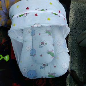 Tiny Kid Baby Bed With Attached Mosquito Net